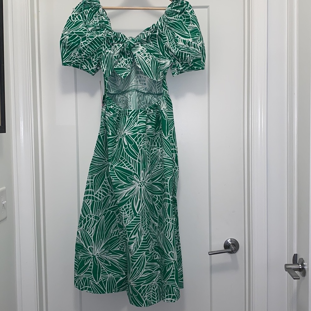 🌿 NWT! Floral Print Puff Sleeve Tie-Back Dress - Tabitha Brown for Target Green - Picture 3 of 10
